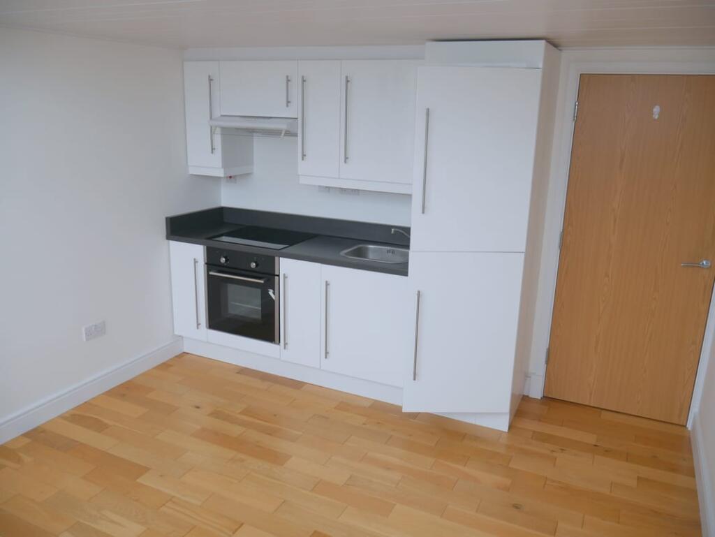 1 bed 1st Floor Flat for rent in Leicester. From Emoov - Chelmsford