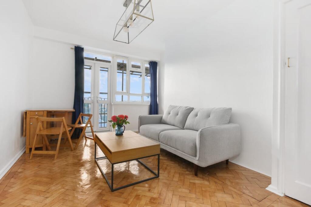 2 bed 1st Floor Flat for rent in Merton. From Emoov - Chelmsford