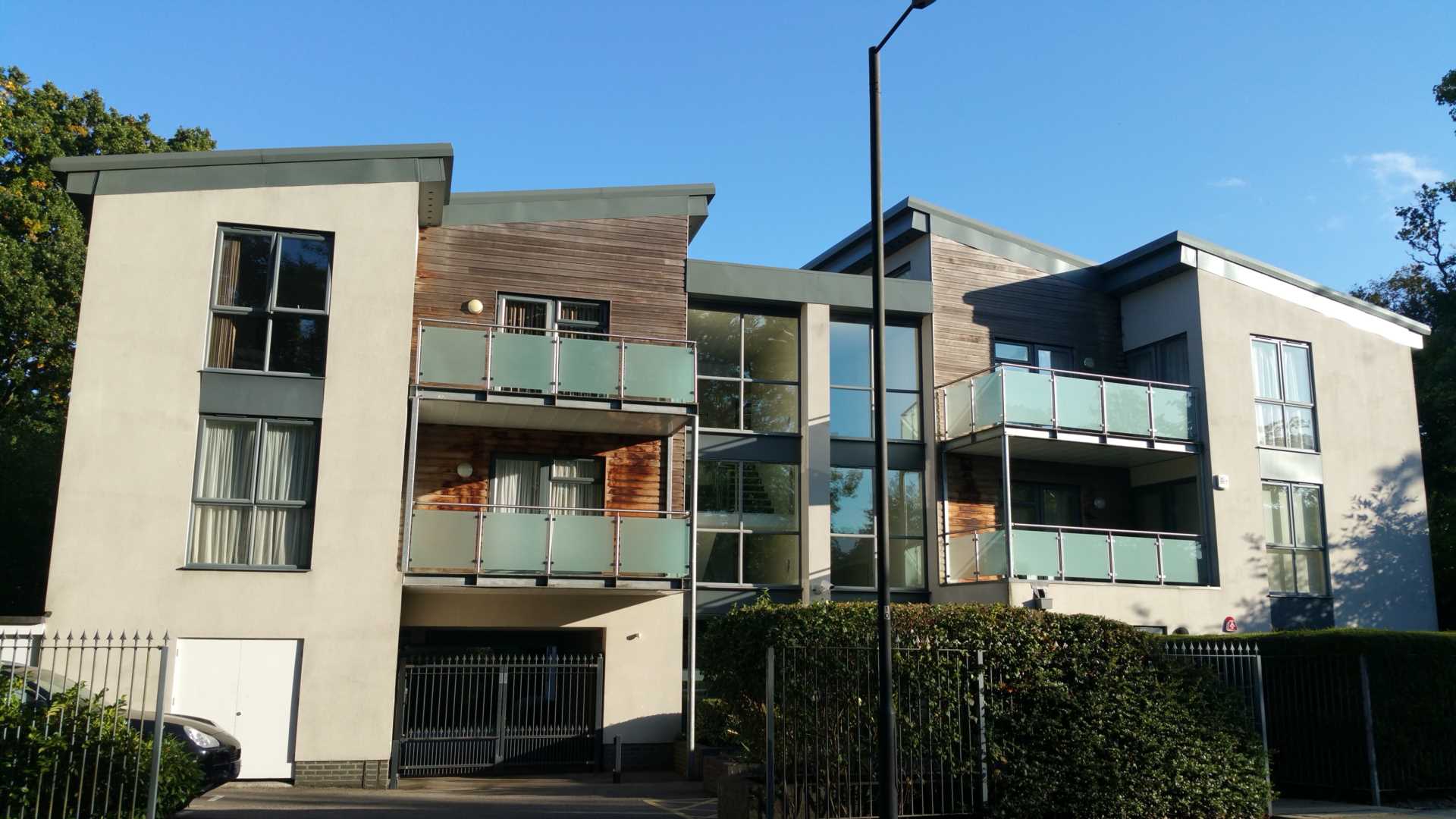 2 bed Apartment for rent in Stanmore. From Knights Lettings & Property Sales - Harrow and Watford