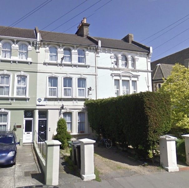 2 bed Flat for rent in St. Leonards-on-Sea. From Griffin Property Co - Lettings