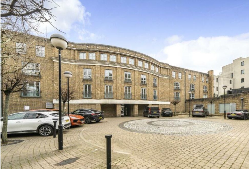 2 bed Flat for rent in London. From Griffin Property Co - Lettings