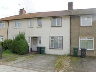 2 bed Terraced House for rent in Edgware. From Griffin Property Co - Lettings