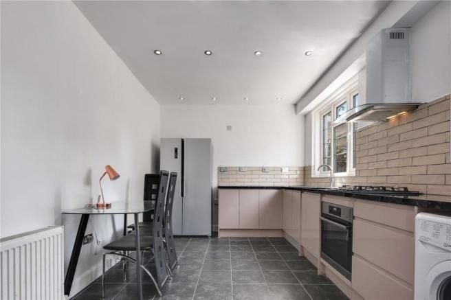 4 bed Terraced House for rent in London. From griffinresidential.co.uk