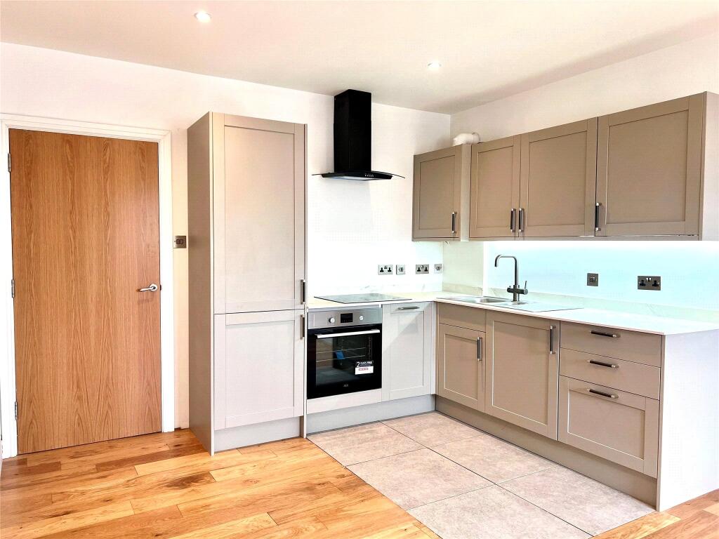 2 bed Apartment for rent in Keynsham. From Andrews Letting and Management - Downend