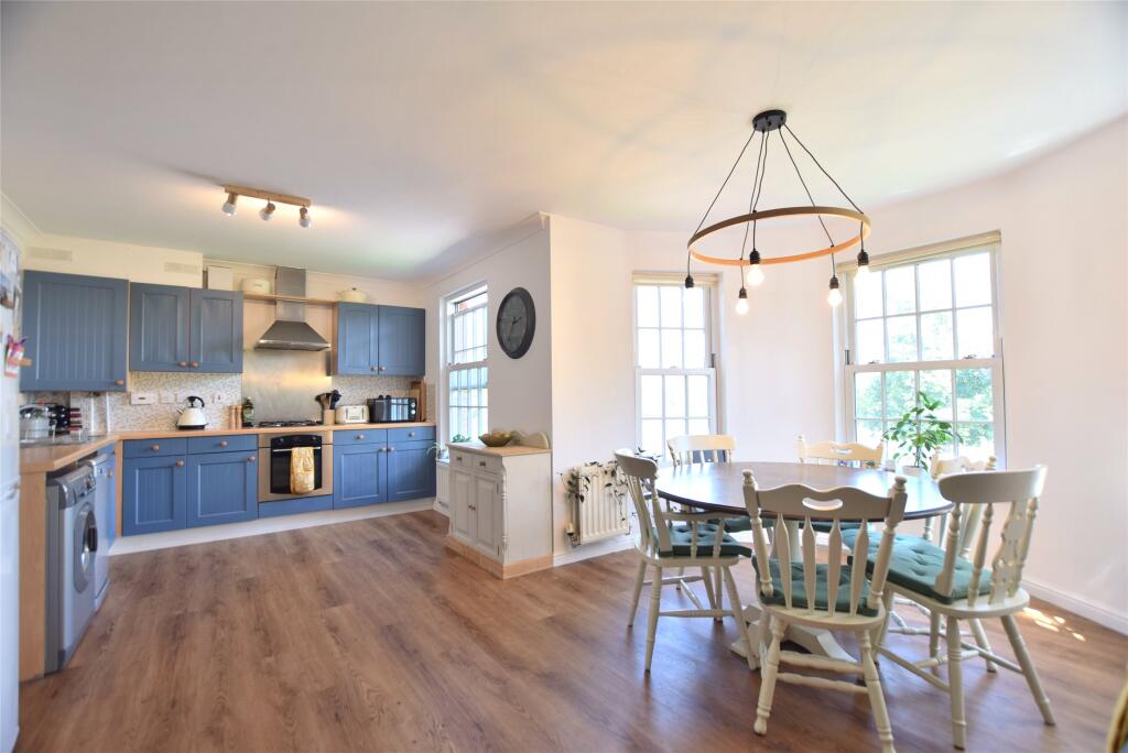 2 bed Apartment for rent in Gloucester. From Andrews Letting and Management - Gloucester