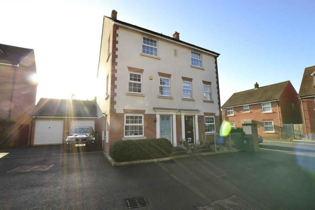 4 bed Semi Detached for rent in Gloucester. From Andrews Letting and Management - Gloucester 4 bed Semi Detached for rent in Gloucester. From Andrews Letting and Management - Gloucester