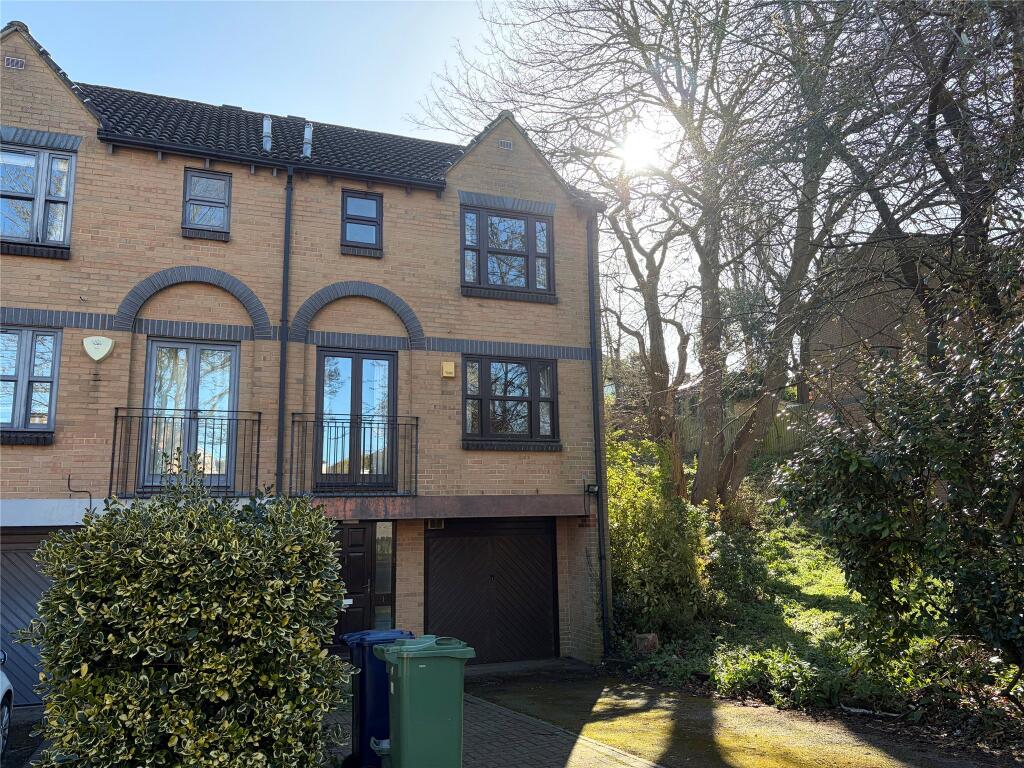 2 bed End of Terrace for rent in Oxford. From Andrews Letting and Management - Headington