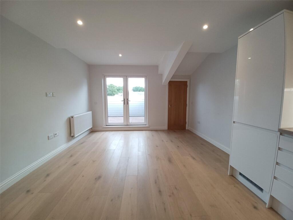 2 bed Apartment for rent in Garsington. From Andrews Letting and Management - Headington 2 bed Apartment for rent in Garsington. From Andrews Letting and Management - Headington