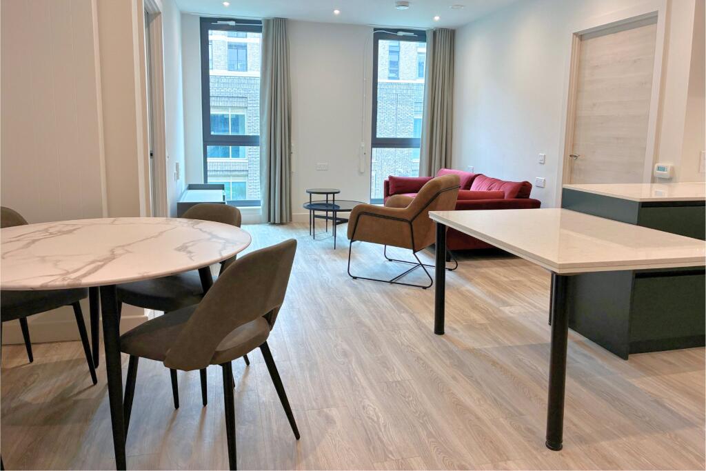 2 bed Apartment for rent in Portslade-by-Sea. From Andrews Letting and Management - Horley