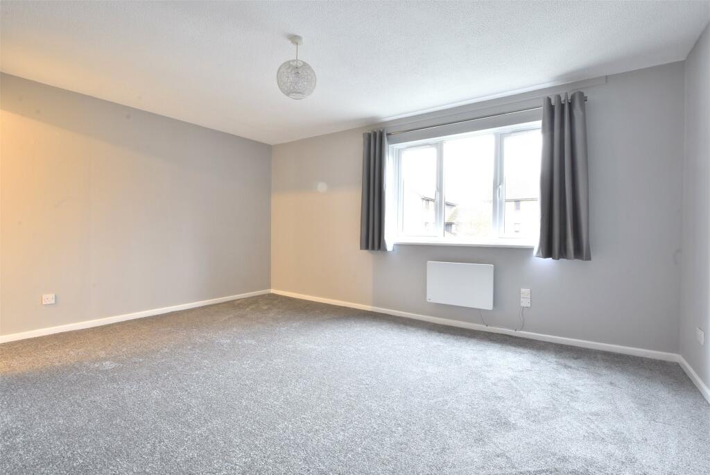 4 bed Apartment for rent in Horley. From Andrews Letting and Management - Horley 4 bed Apartment for rent in Horley. From Andrews Letting and Management - Horley