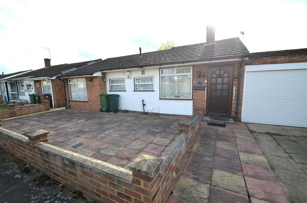 3 bed Detached bungalow for rent in Ashford. From SJ Smith Estate Agents