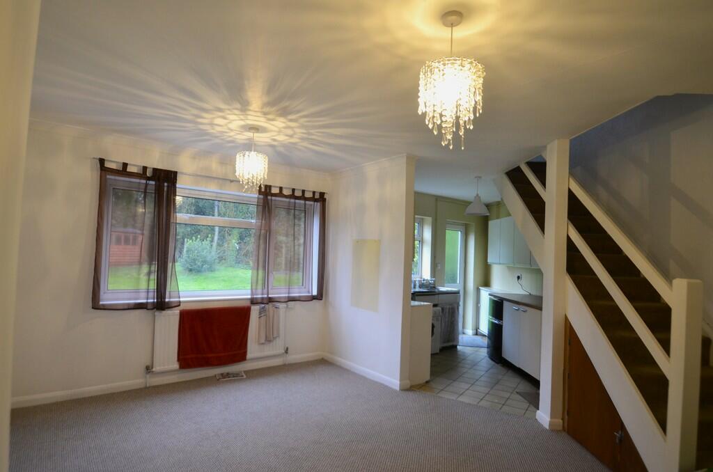 1 bed Mid Terraced House for rent in Egham. From SJ Smith Estate Agents