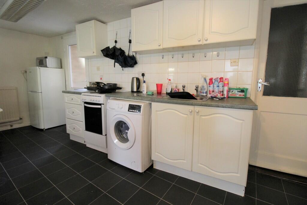 0 bed Studio for rent in Egham. From SJ Smith Estate Agents
