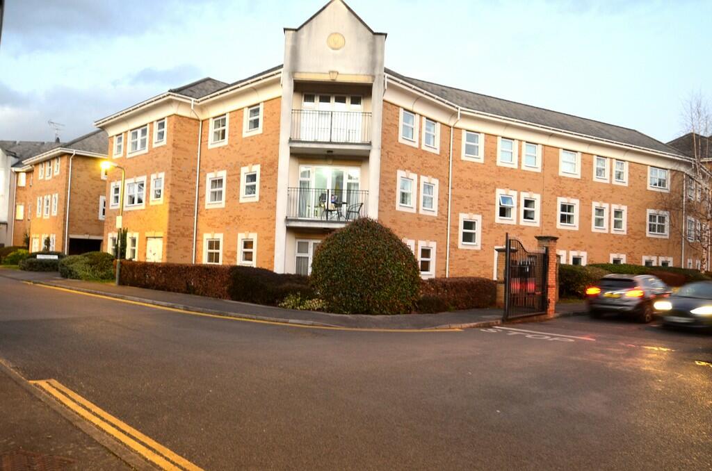 2 bed Apartment for rent in Sunbury. From SJ Smith Estate Agents