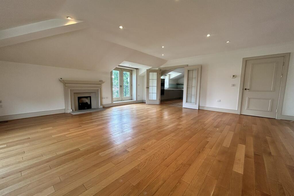 2 bed Apartment for rent in Staines-upon-Thames. From S J Smith Estate Agents - Ashford