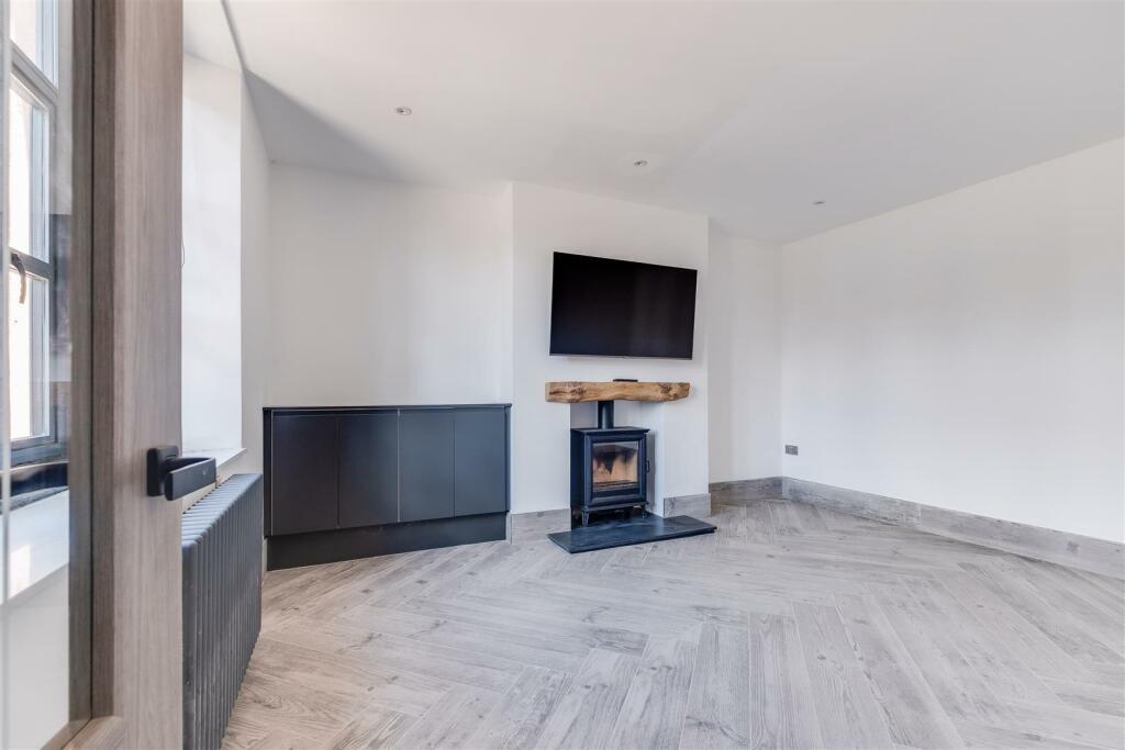 2 bed Semi Detached for rent in Ashford. From S J Smith Estate Agents - Ashford