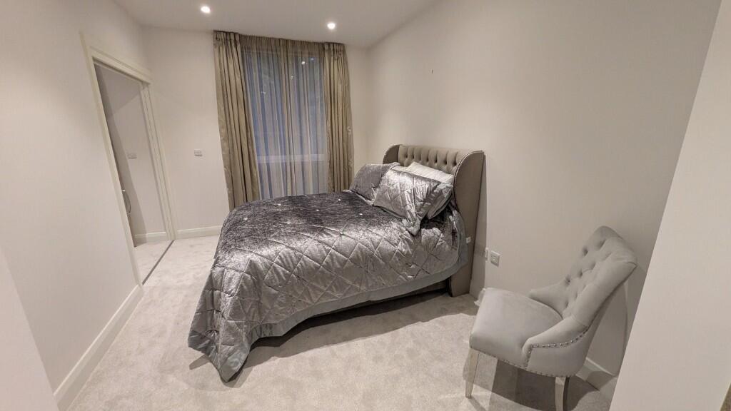 1 bed Apartment for rent in Staines-upon-Thames. From S J Smith Estate Agents - Ashford