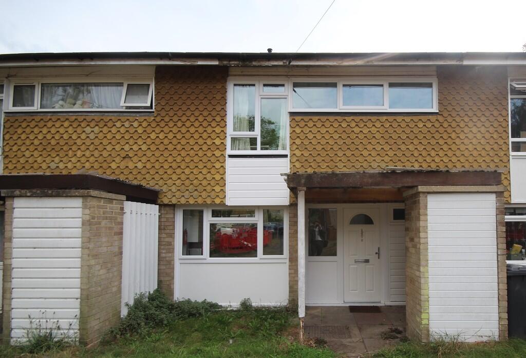 5 bed Mid Terraced House for rent in Egham. From S J Smith Estate Agents - Ashford
