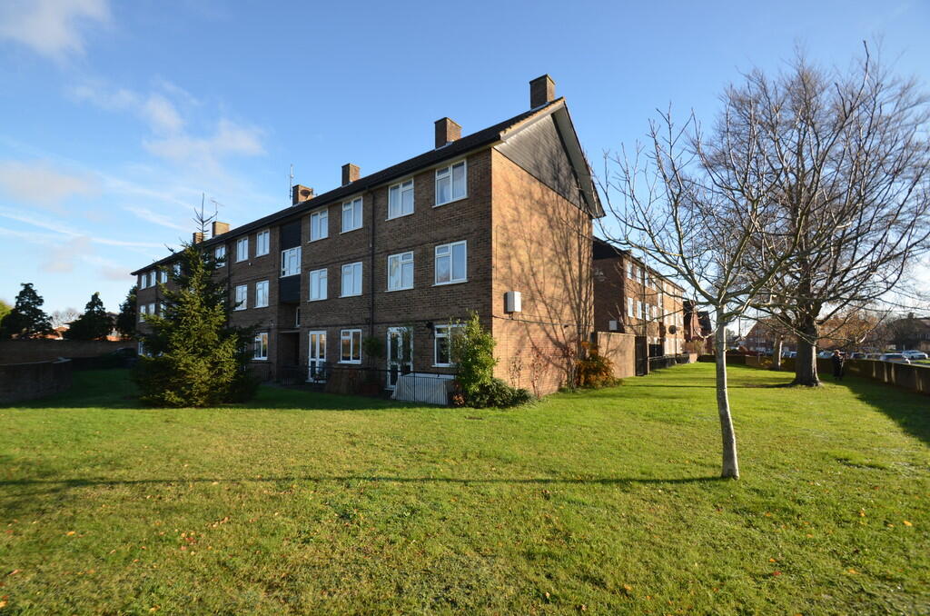 2 bed Apartment for rent in Ashford. From S J Smith Estate Agents - Ashford