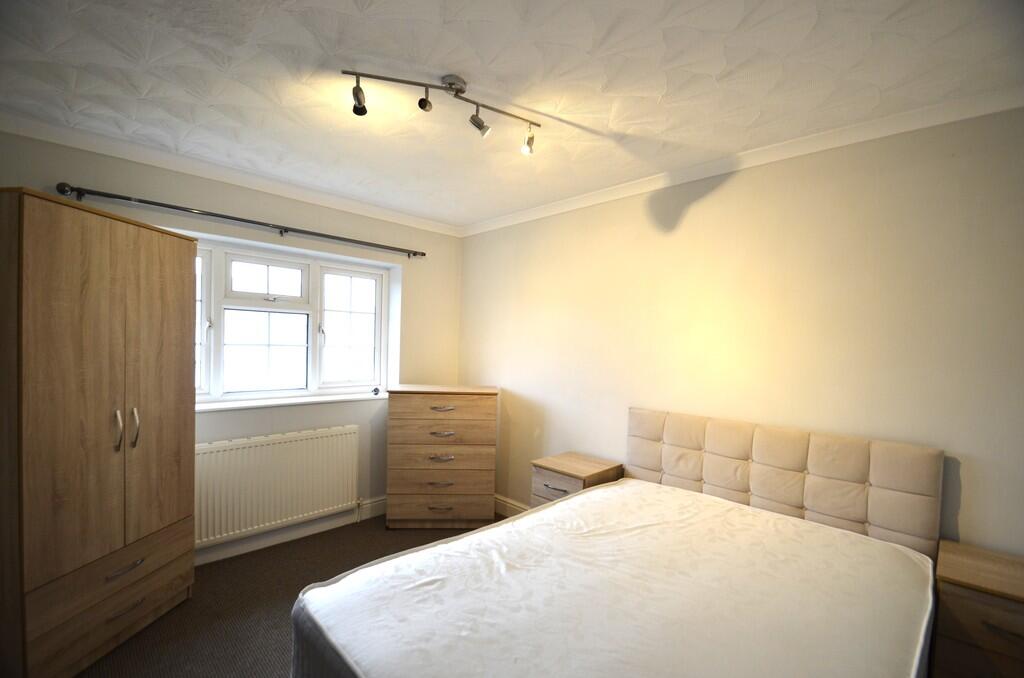 1 bed House Share for rent in Staines-upon-Thames. From S J Smith Estate Agents - Ashford