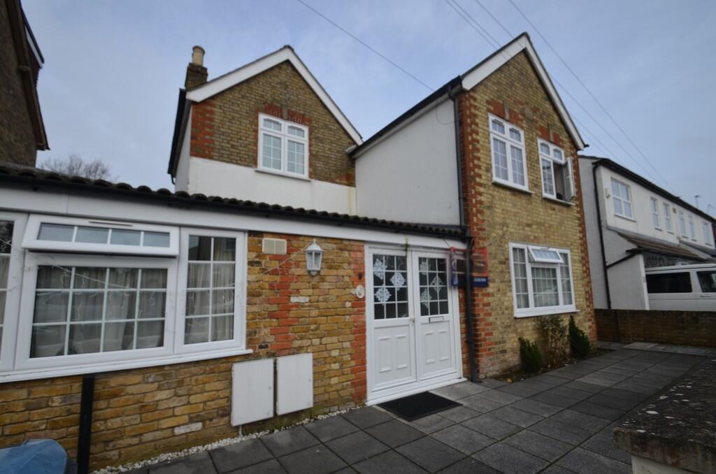 6 bed Detached for rent in Egham. From S J Smith Estate Agents - Ashford
