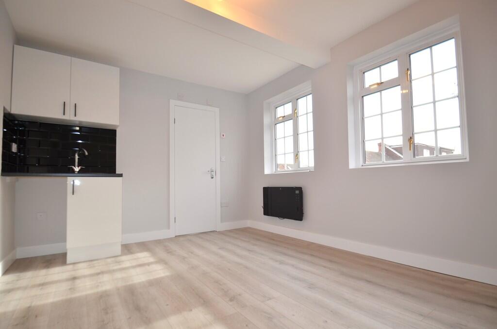 1 bed House Share for rent in Staines-upon-Thames. From S J Smith Estate Agents - Ashford