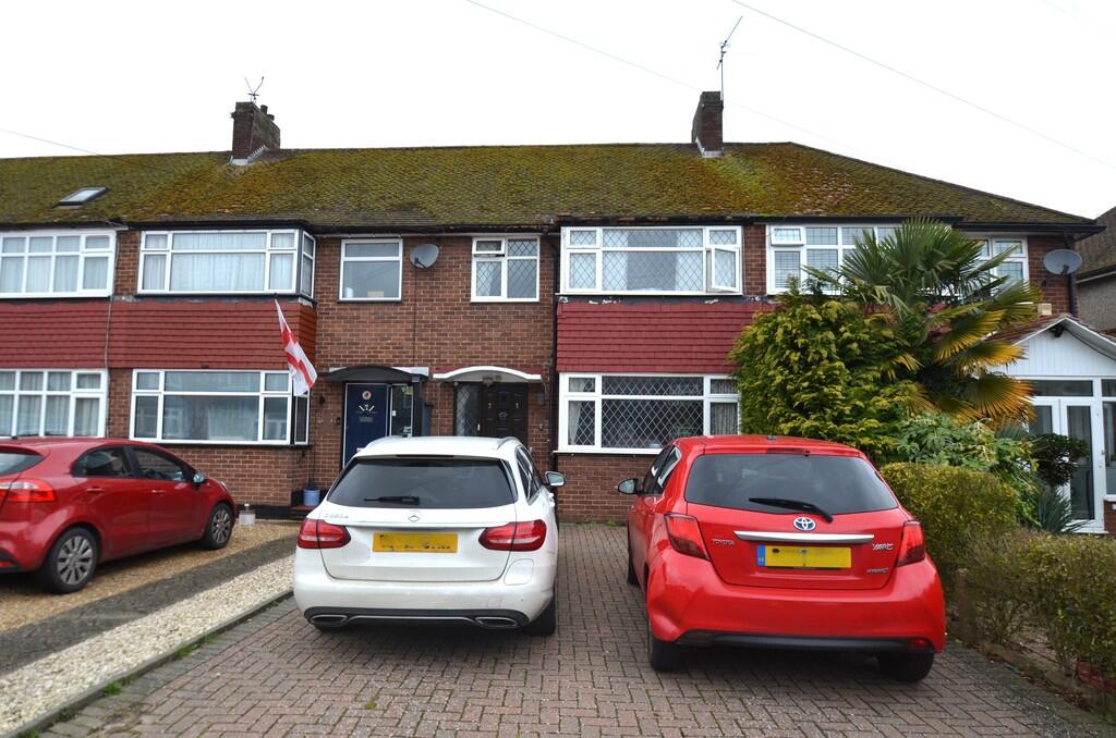 3 bed Mid Terraced House for rent in Ashford. From S J Smith Estate Agents - Ashford
