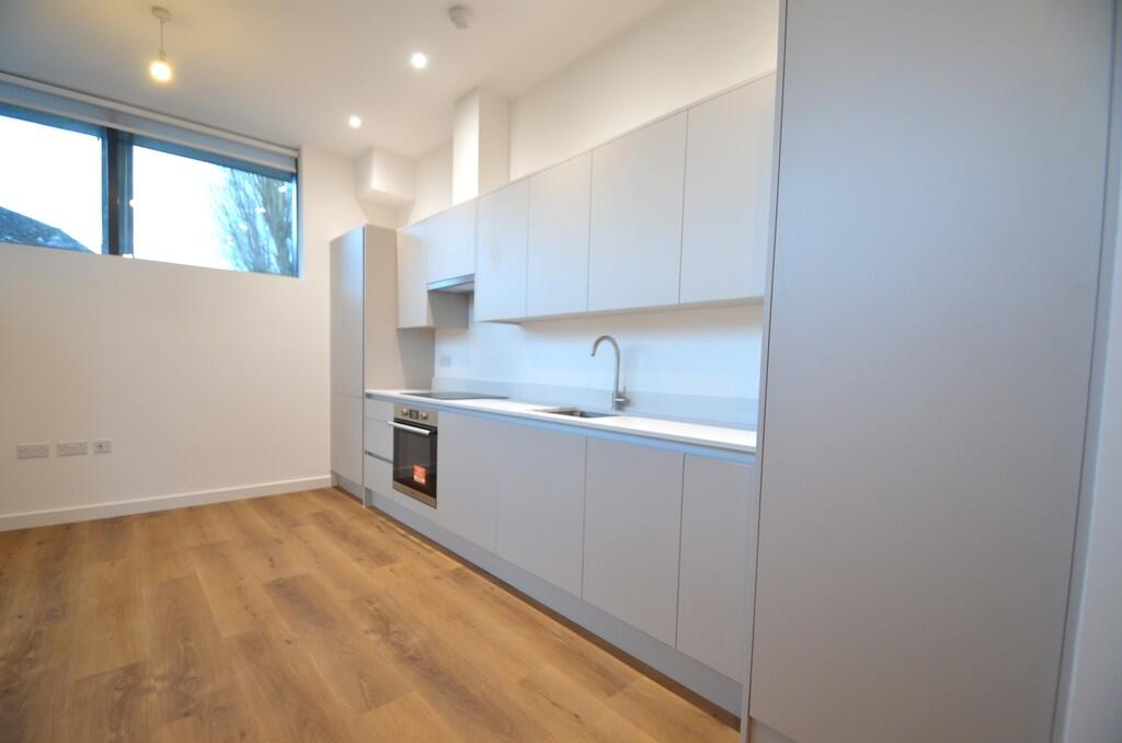 1 bed Apartment for rent in Staines-upon-Thames. From S J Smith Estate Agents - Ashford