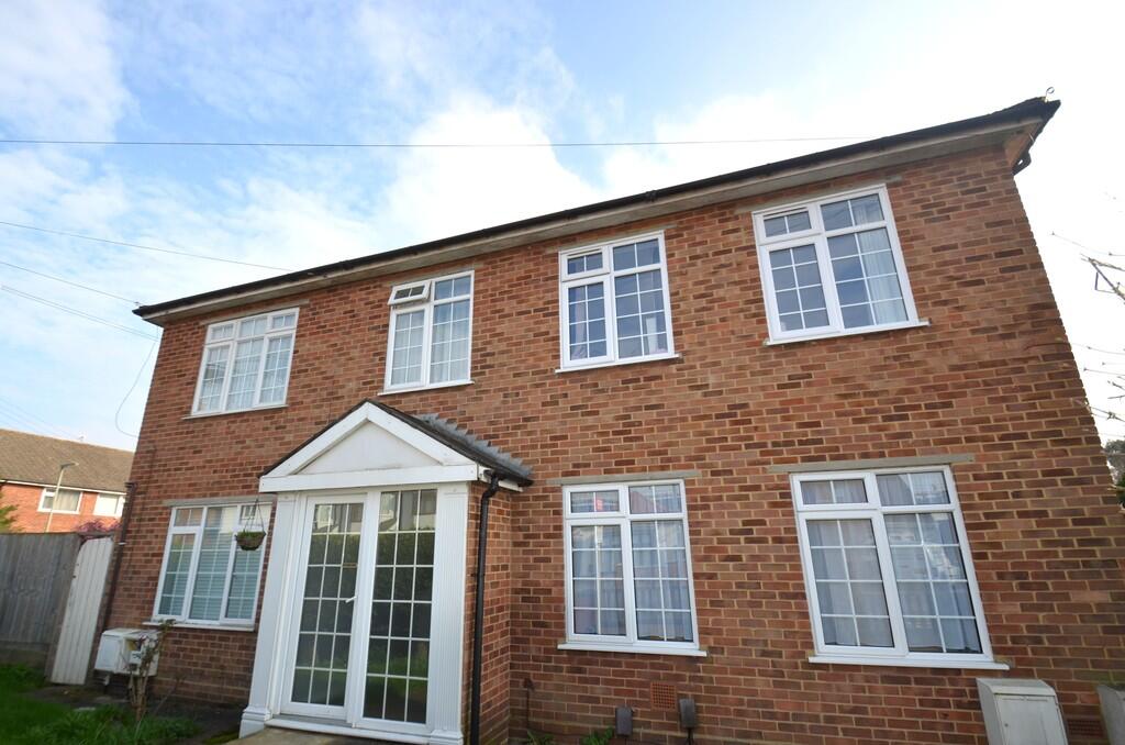 2 bed Apartment for rent in Ashford. From S J Smith Estate Agents - Ashford