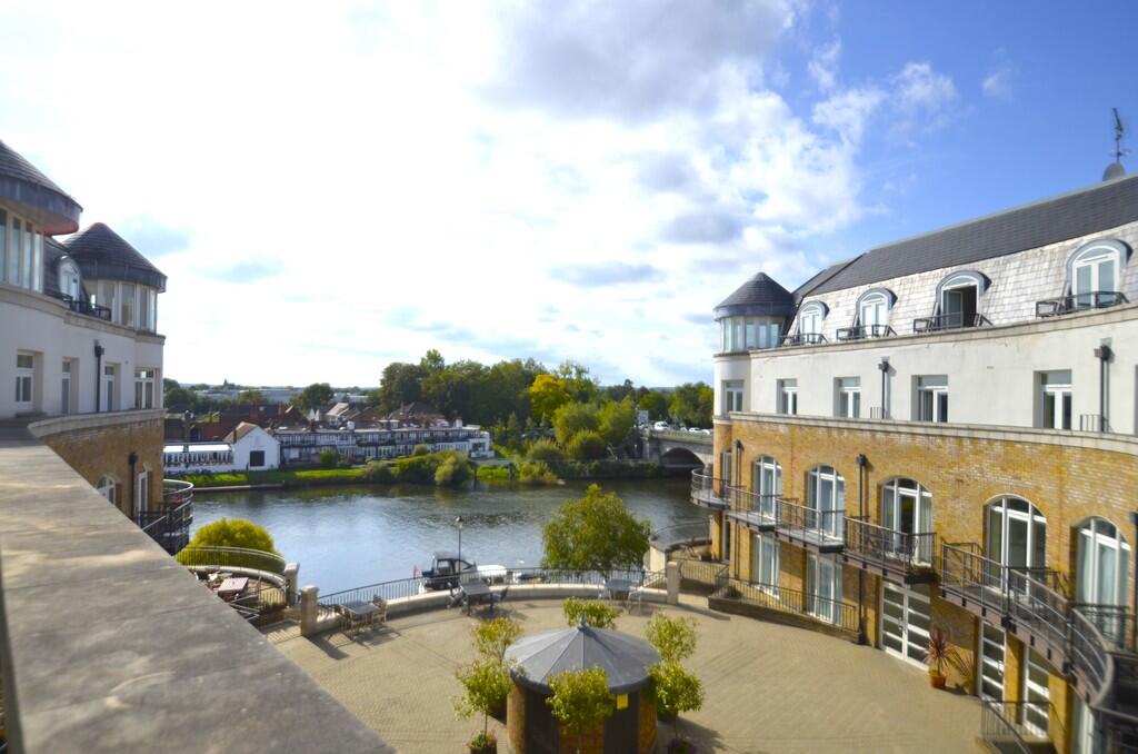 2 bed Apartment for rent in Staines-upon-Thames. From S J Smith Estate Agents - Ashford