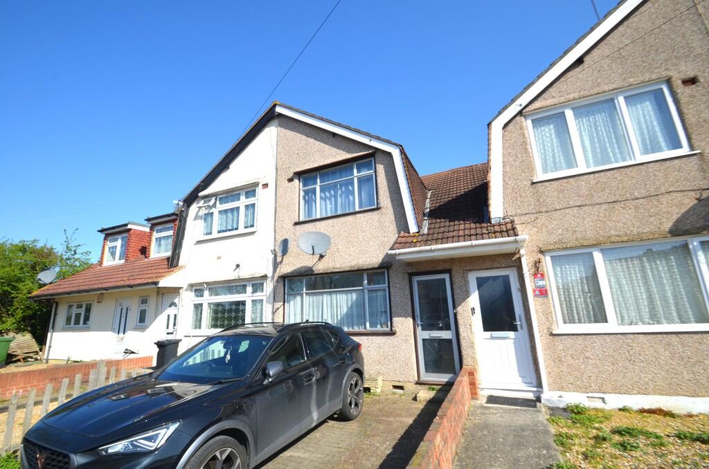 2 bed Mid Terraced House for rent in Hayes. From S J Smith Estate Agents - Ashford 2 bed Mid Terraced House for rent in Hayes. From S J Smith Estate Agents - Ashford
