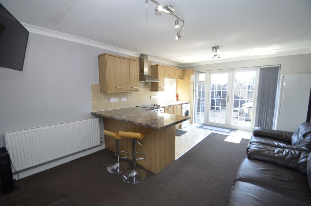1 bed House (unspecified) for rent in Stanwell. From S J Smith Estate Agents - Ashford