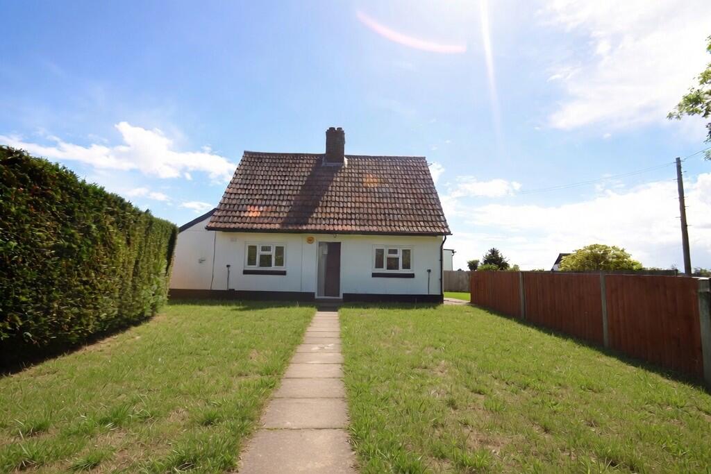 6 bed Detached bungalow for rent in Ashford. From S J Smith Estate Agents - Ashford 6 bed Detached bungalow for rent in Ashford. From S J Smith Estate Agents - Ashford