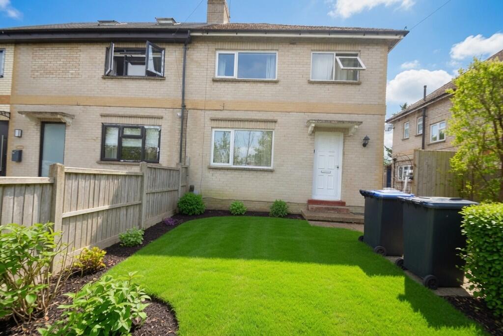 4 bed House Share for rent in Bishopsgate. From S J Smith Estate Agents - Ashford