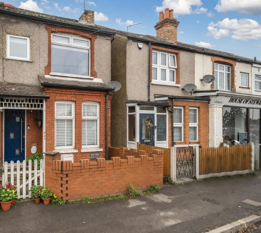 2 bed End of Terrace for rent in Sunbury. From S J Smith Estate Agents - Ashford