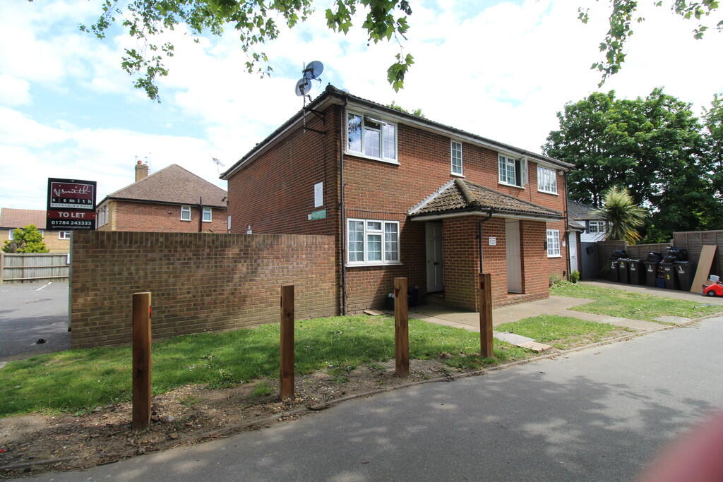 1 bed 1st Floor Flat for rent in West Bedfont. From S J Smith Estate Agents - Ashford