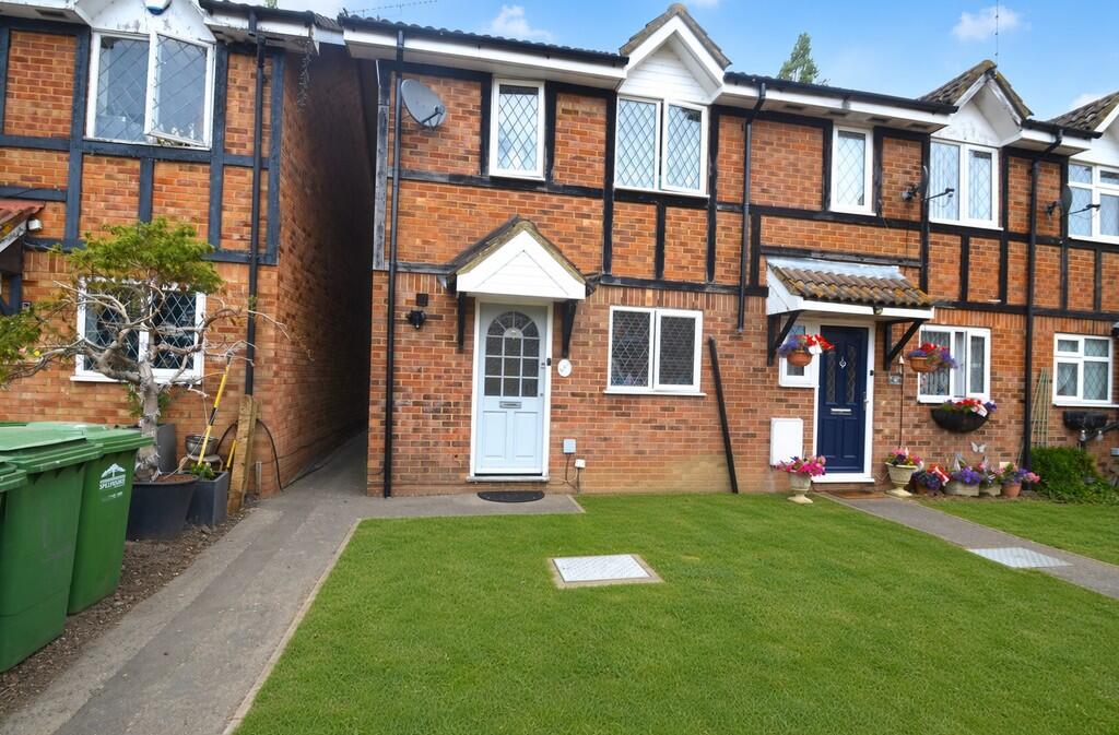 3 bed End of Terrace for rent in Staines-upon-Thames. From S J Smith Estate Agents - Ashford