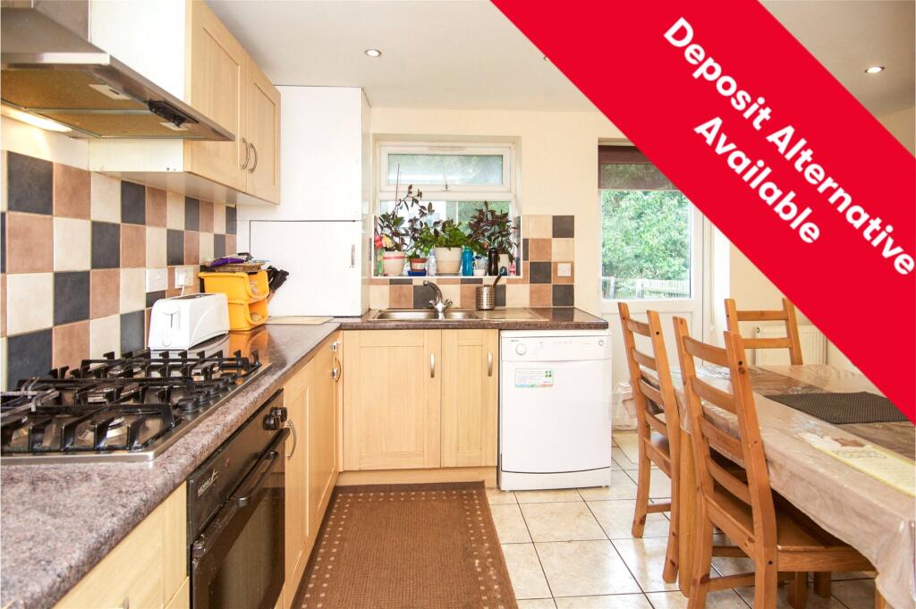 4 bed Mid Terraced House for rent in Hendon. From Andrews Letting and Management - Kingsbury