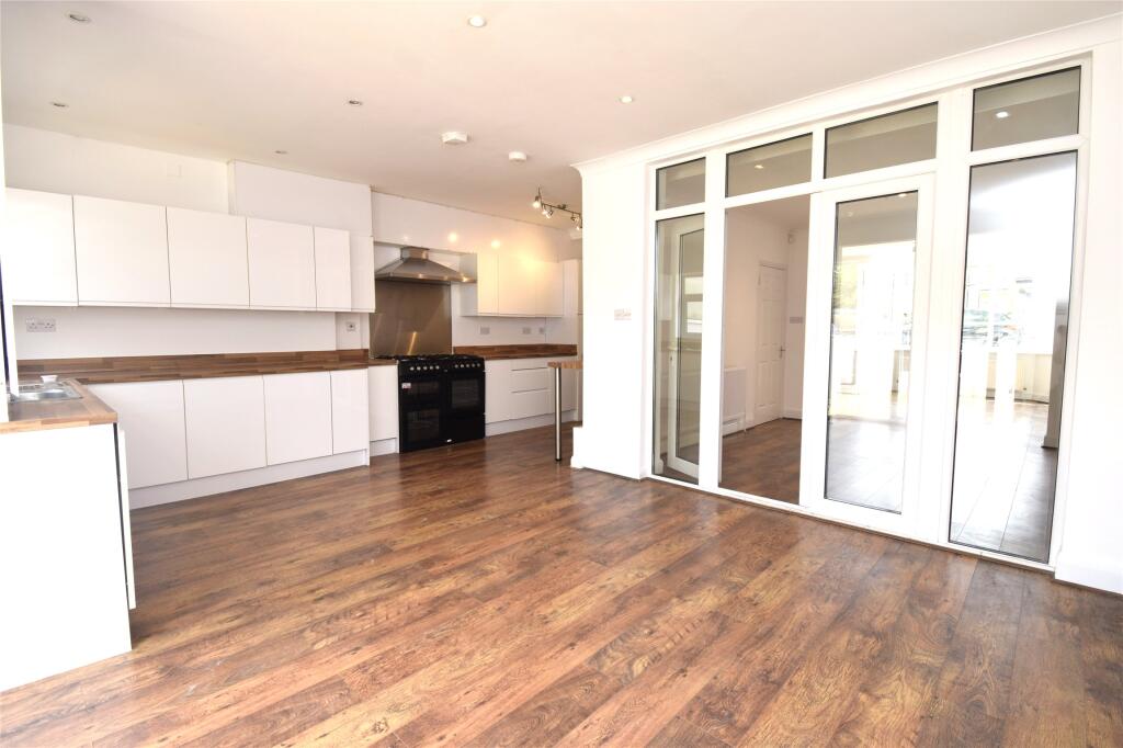 4 bed Mid Terraced House for rent in London. From Andrews Letting and Management - Kingsbury