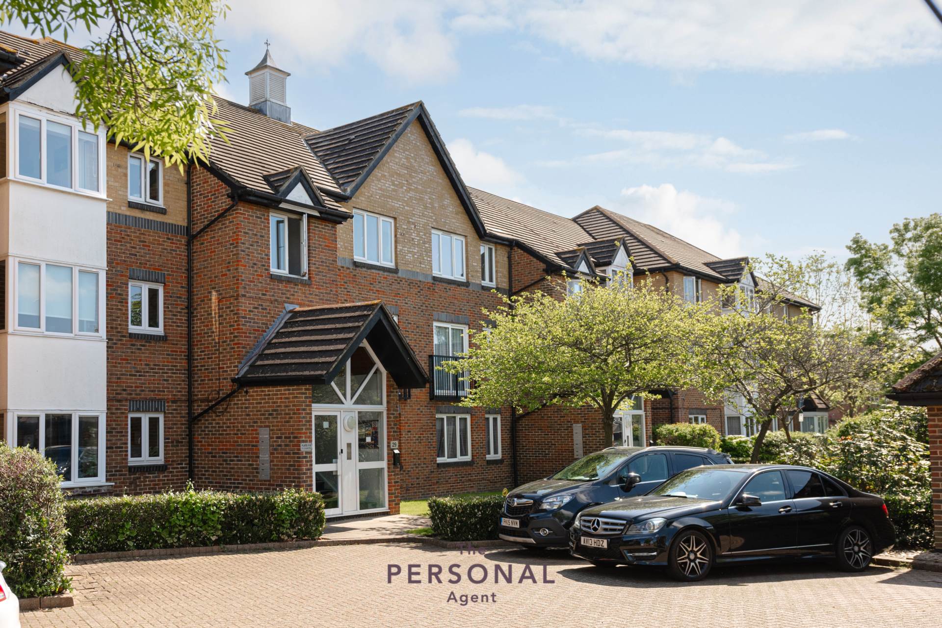 2 bed Flat for rent in Worcester Park. From The Personal Agent - Epsom