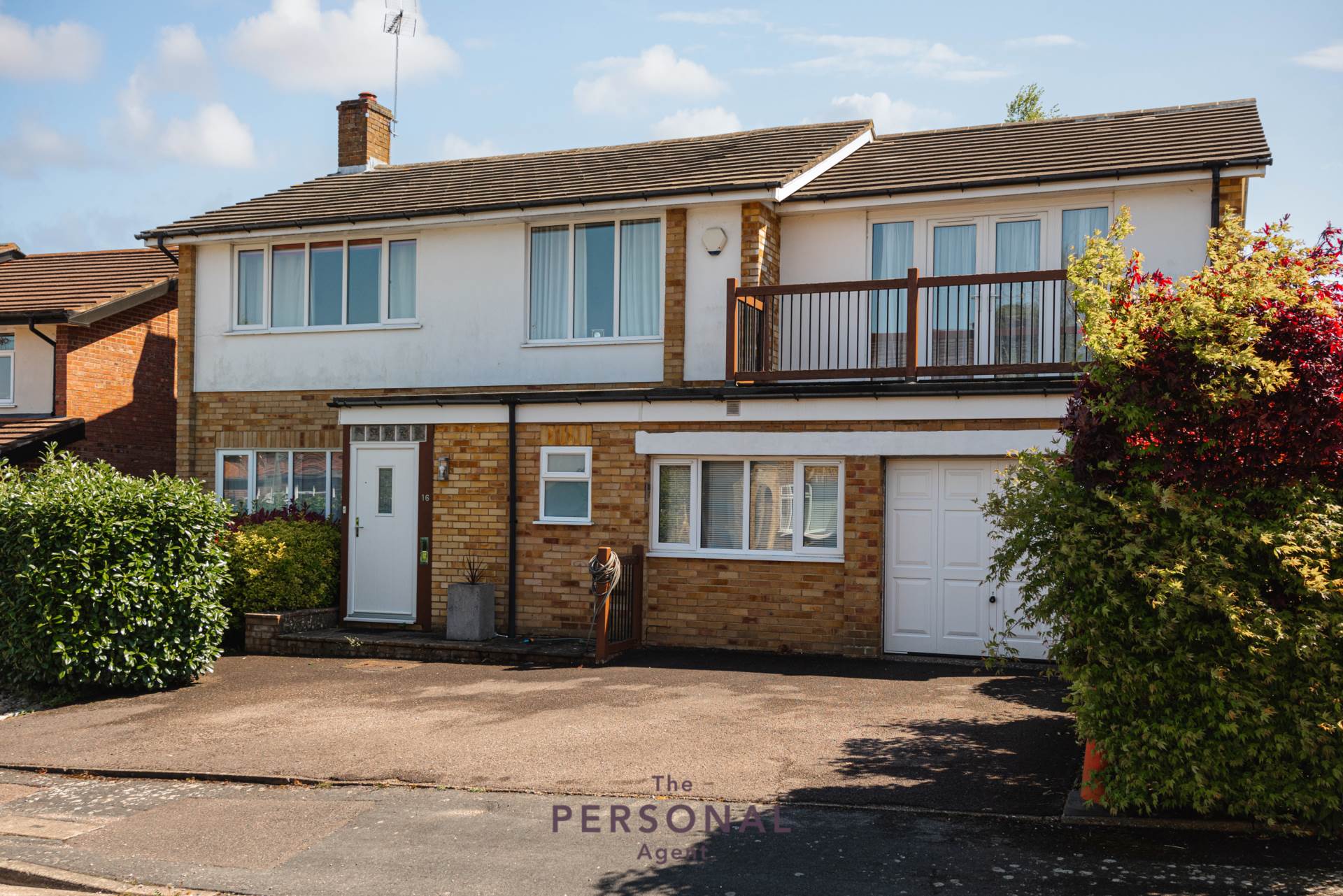 5 bed Detached House for rent in Walton on the Hill. From The Personal Agent - Epsom