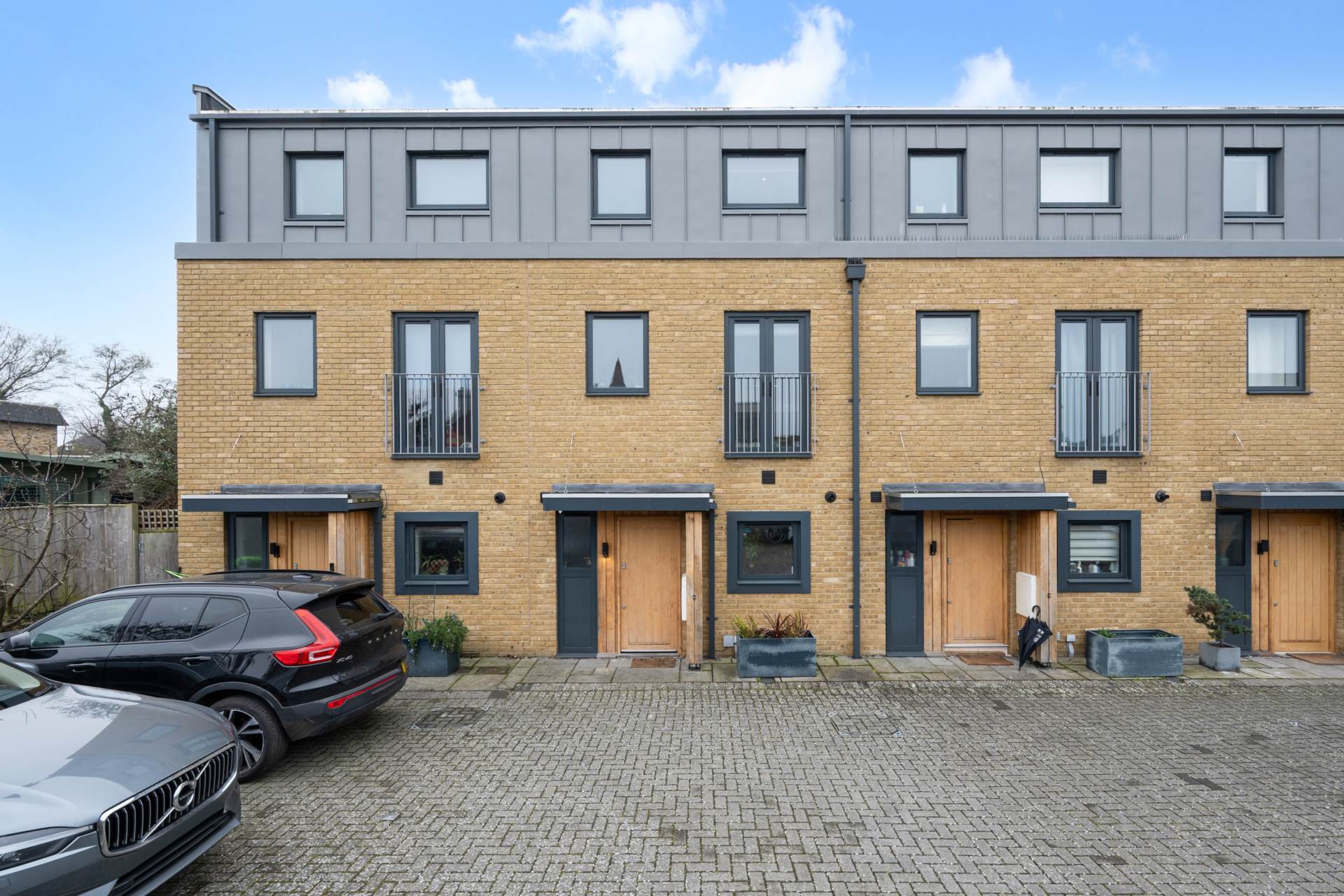 3 bed Town House for rent in Worcester Park. From The Personal Agent - Epsom