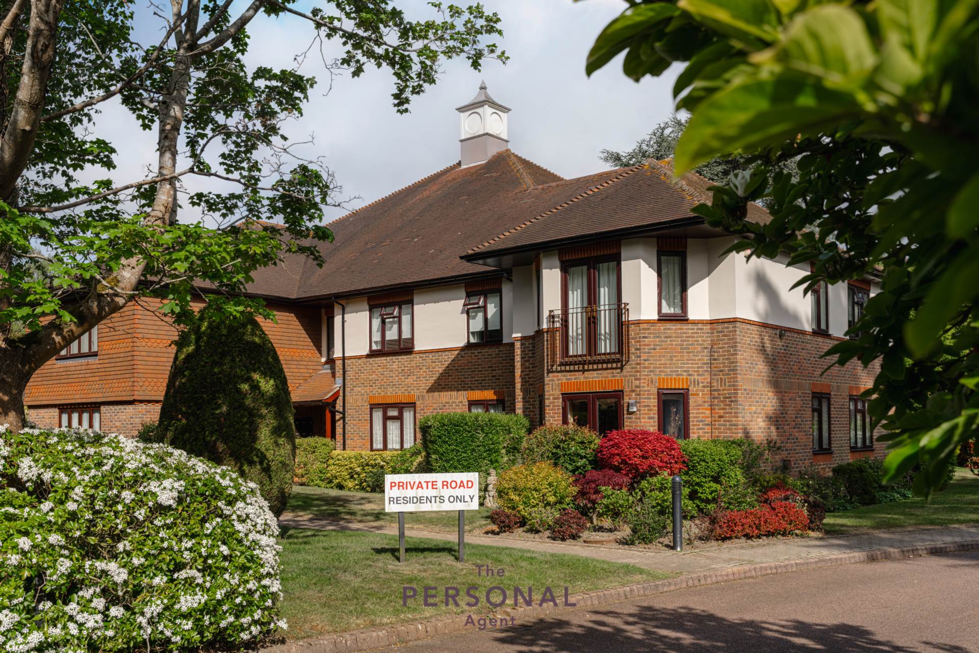 2 bed 1st Floor Flat for rent in Tadworth. From The Personal Agent - Epsom