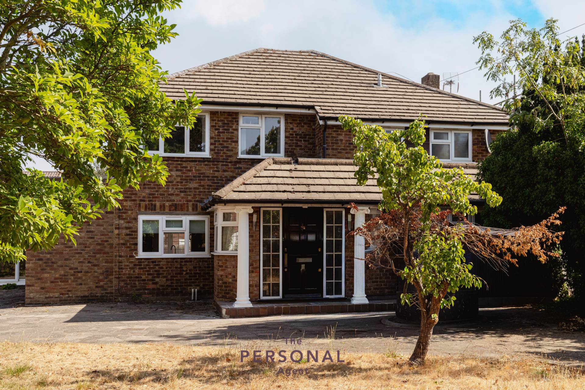 4 bed Detached for rent in Langley Vale. From The Personal Agent - Epsom 4 bed Detached for rent in Langley Vale. From The Personal Agent - Epsom