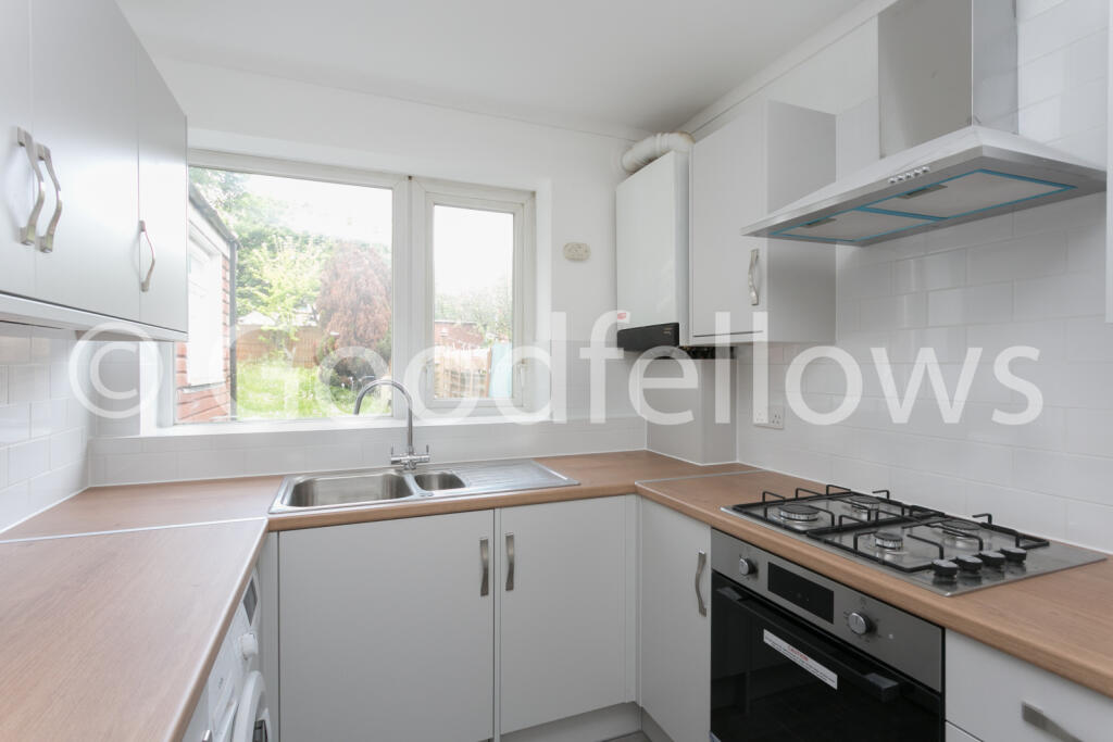 2 bed Semi-Detached House for rent in Carshalton. From Goodfellows Lettings