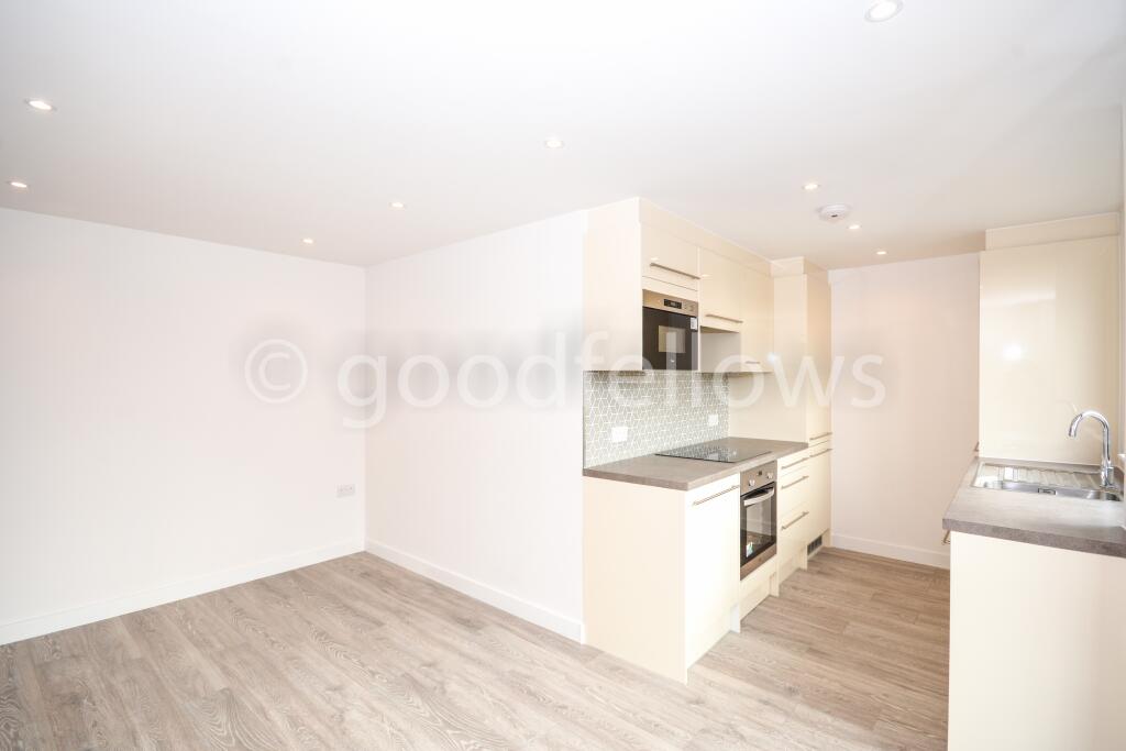 2 bed Apartment for rent in Worcester Park. From Goodfellows Lettings