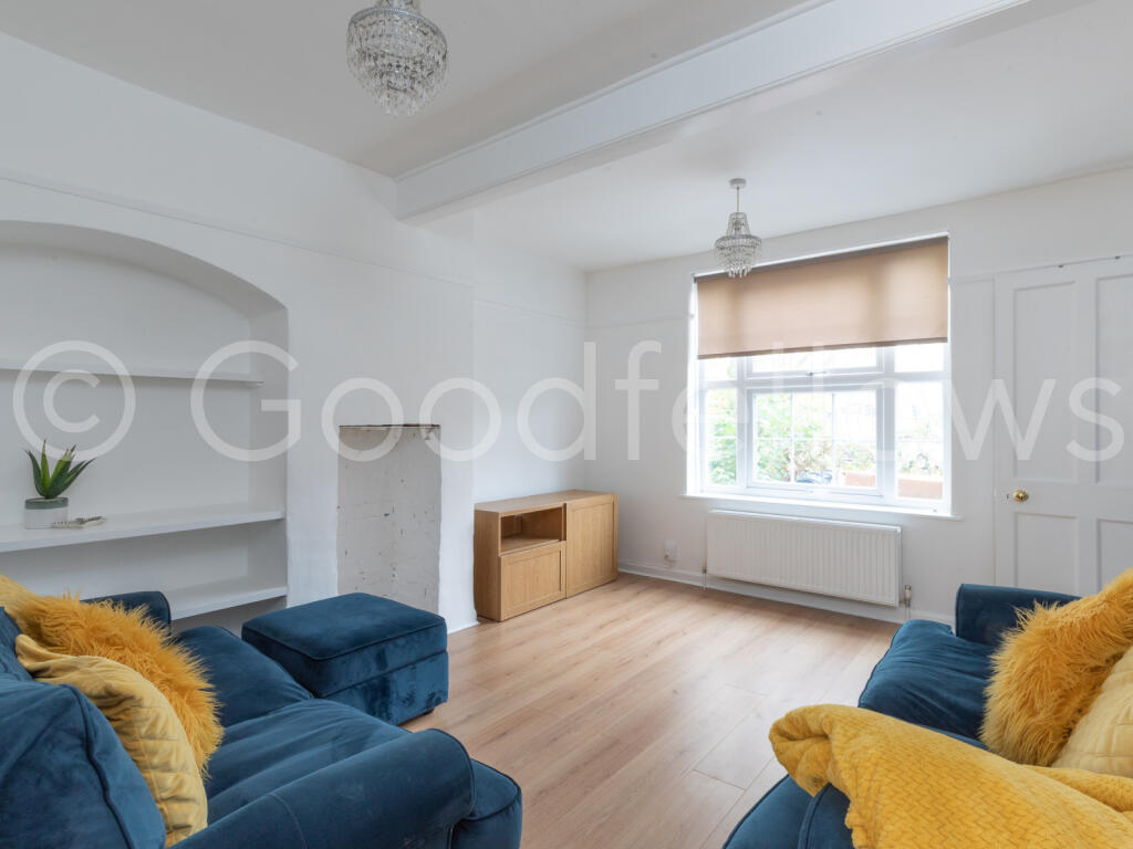 2 bed End of Terrace for rent in Mitcham. From Goodfellows Lettings