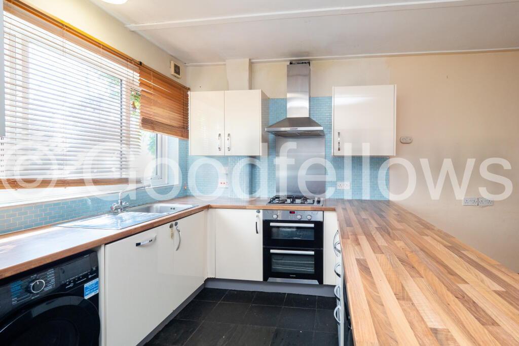 2 bed Annexe for rent in Mitcham. From Goodfellows - Mitcham