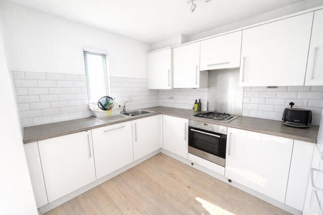 2 bed Detached for rent in London. From Goodfellows - Mitcham