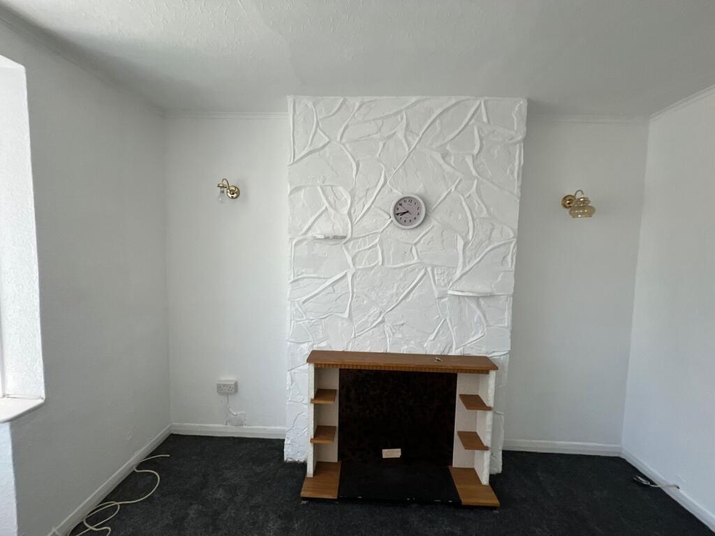 3 bed Detached for rent in Mitcham. From Goodfellows - Mitcham 3 bed Detached for rent in Mitcham. From Goodfellows - Mitcham